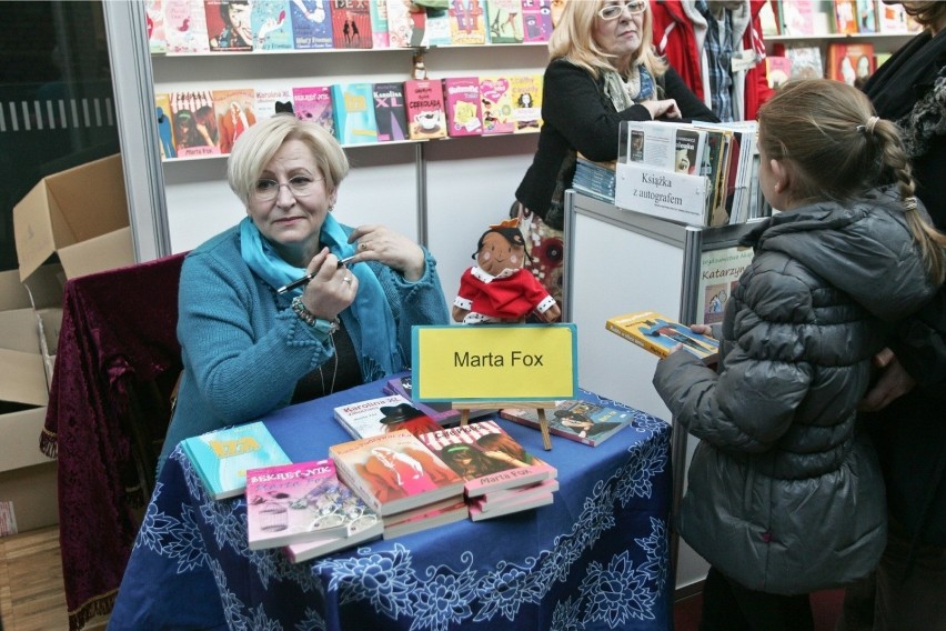 Marta Fox napisała ponad 40 książek, zobacz w księgarni internetowej